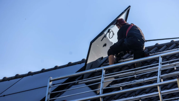 Waterland zet mes in strenge regels voor zonnepanelen in beschermde gebieden